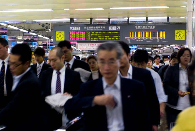 日本企業未來將公布對於員工的投資情形供外界參考。(Photo by Joi Ito on Flickr used under Creative Commons license)