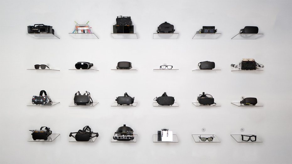 ▲Meta過去以來已經在虛擬實境頭戴裝置製作不少原型設計，其中也包含眼鏡般尺寸大小型態