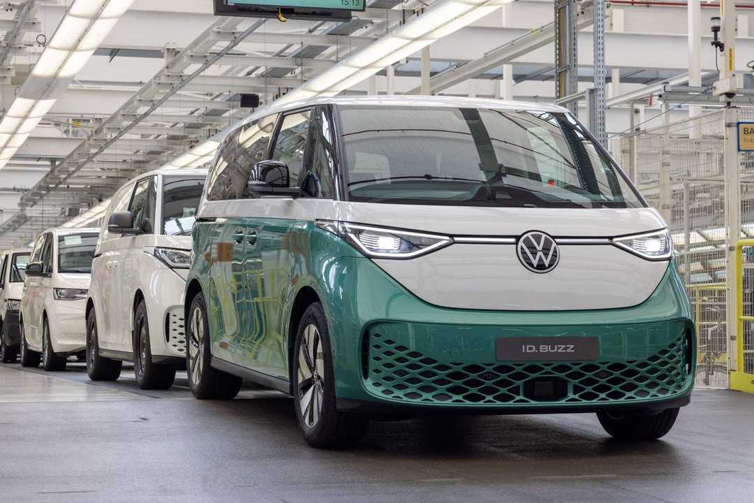 目標年產13萬輛　全新純電商旅車Volkswagen ID.Buzz德國正式投產！