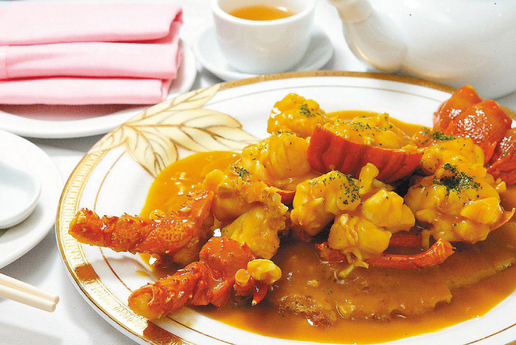香港的上湯焗龍蝦是香港美食西風東漸的具體滋味。圖／報系資料庫