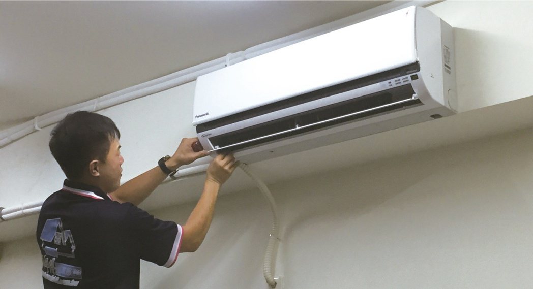 冷氣機應固定清潔，減少病菌孳生。圖/信義居家提供