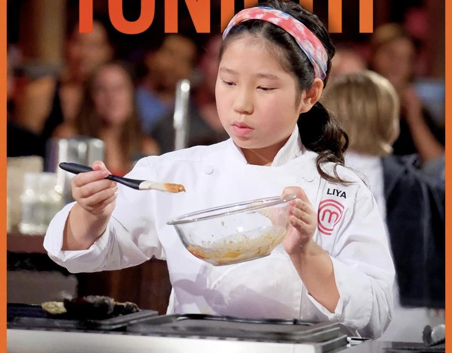 莉亞在「小小頂級廚師美國版」第8季的冠軍賽中表現出色。圖／摘自FB