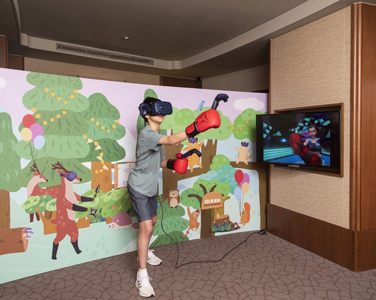 虛擬實境體驗，在飯店內可盡情暢玩。圖／台北遠東提供