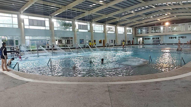 台南市立游泳池整修重新啟用。圖／取自南市議員林美燕臉書