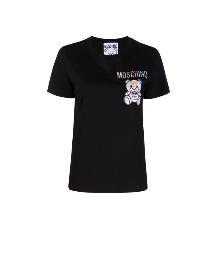 彩色拼布泰迪熊T恤，14,300元。圖／MOSCHINO提供