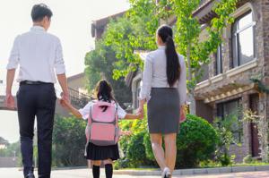根據胡潤研究院3月針對中國國際教育的報告，富有中國家庭重視西方教育，因為他們認為西方教育能夠培養獨立思考能力。這種偏好導致許多中國父母將孩子送到日本學習。示意圖。路透／alamy