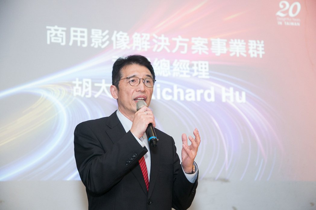 從2022年7月1日起胡大剛接任Canon台灣總裁。