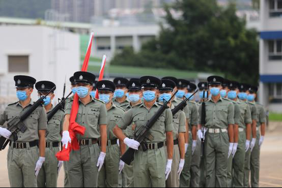香港警隊自1日起全面採用解放軍隊列。圖取自環球時報
