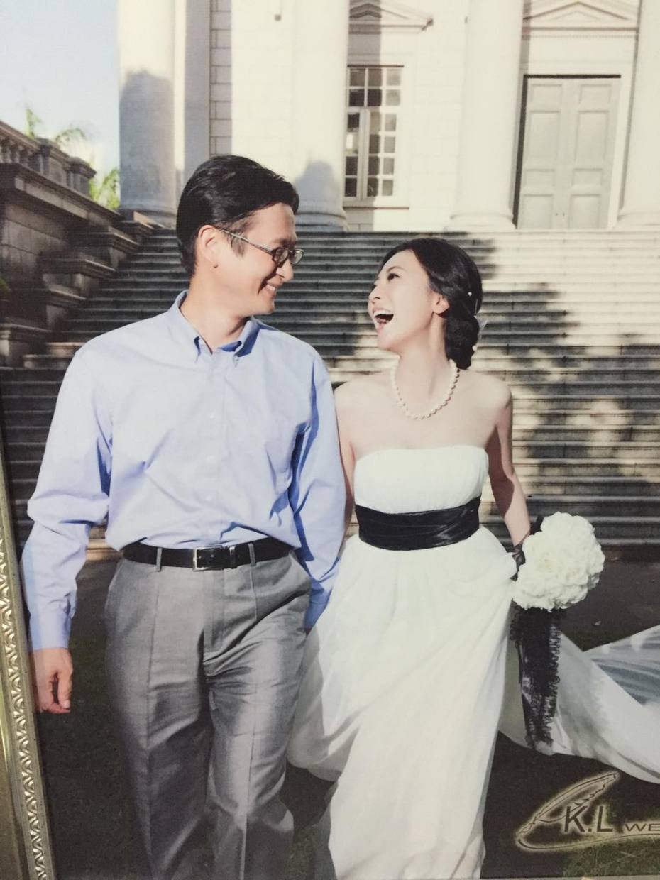 況明潔(左)與老公麥可已經結婚12年。圖／摘自臉書