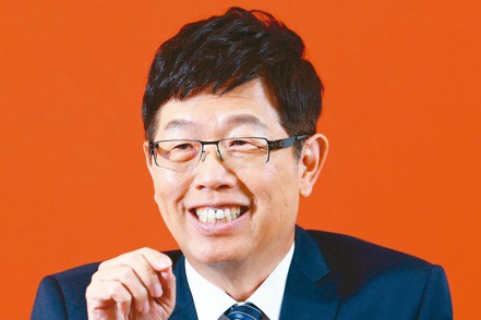 鴻海董事長劉揚偉鼓勵年輕人多讀書，做不同行業。（本報系資料庫）