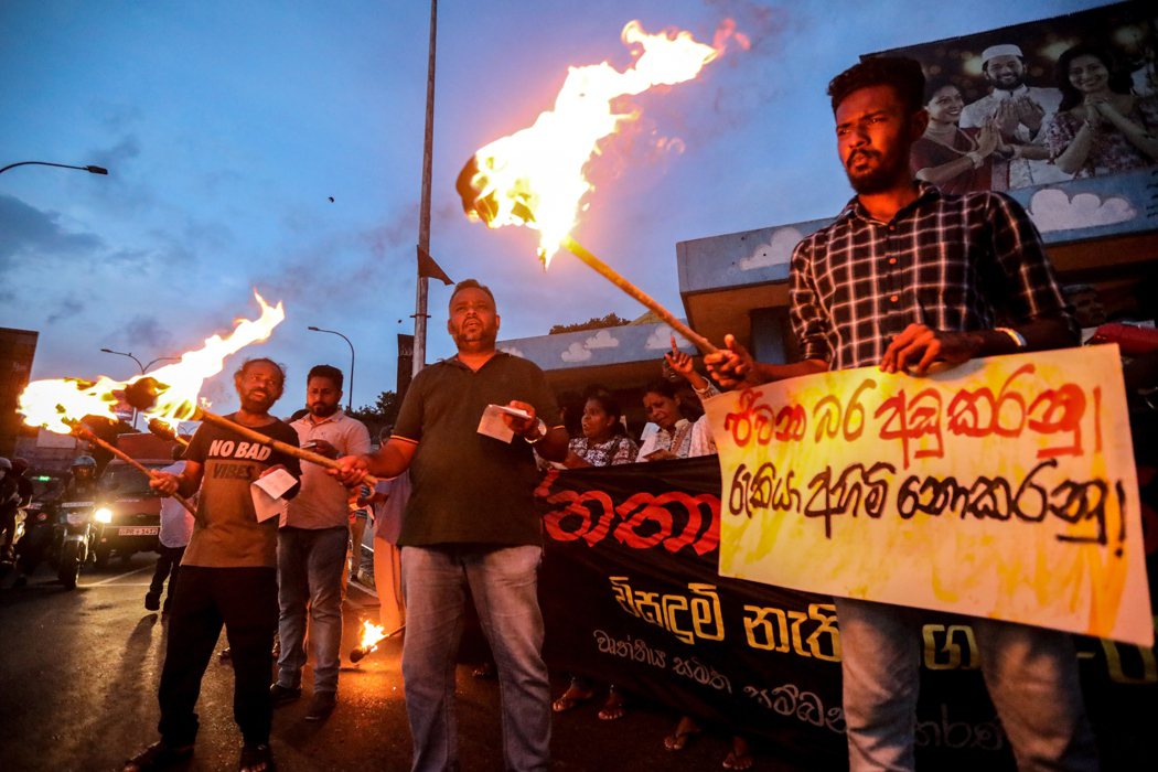 斯里蘭卡近日深陷數十來最嚴重金融危機，全國各地皆出現反政府抗議活動。歐新社