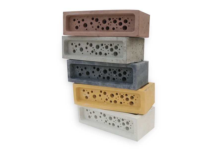 英國公司Green&Blue設計的「蜜蜂磚」Bee Brick®，讓現代建築出現...