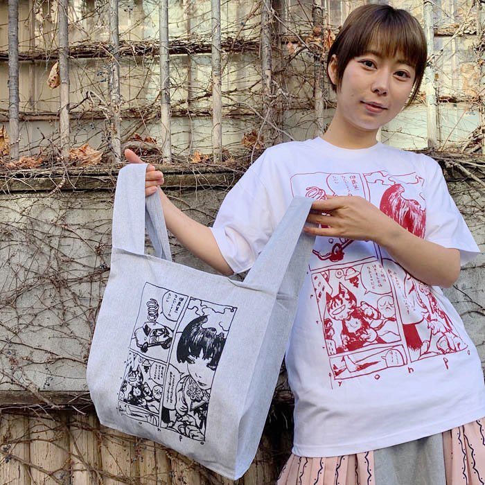 姫乃たま曾擔任由寺田克也設計的T-shirt的模特兒。圖／擷自IG
