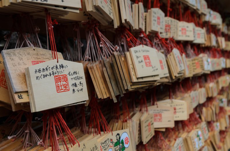 日本习俗会在七夕情人节这天利用「短册」向心仪对象告白。 示意图／ingimage(photo:UDN)