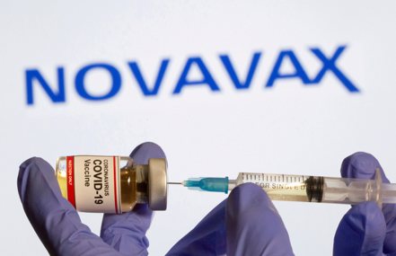 Novavax全台各縣市開打，最快7月8日可供施打。圖／路透