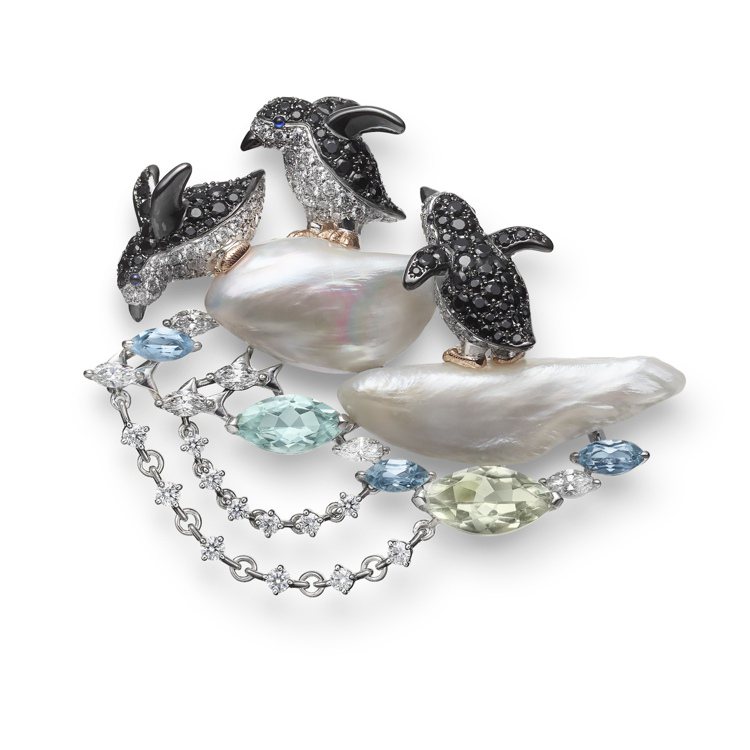 Mikimoto Wild And Wonderful頂級珠寶系列企鵝造型胸針。圖／MIKIMOTO提供