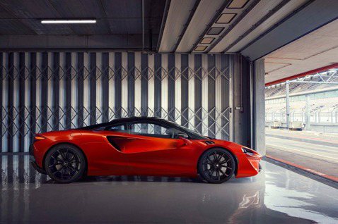 終究還是敵不過市場的誘惑 McLaren 傳於 2030 年推 SUV 