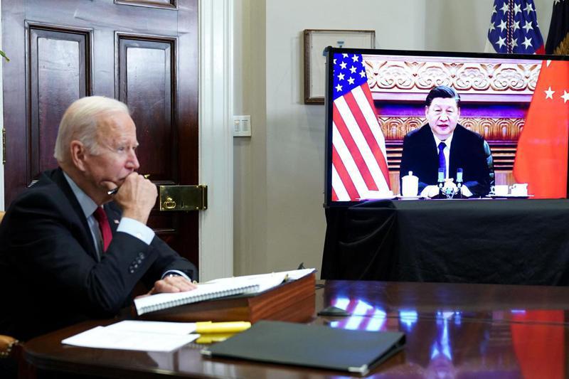 美國總統拜登2021年11月15日曾與中共領導人習近平視訊會談。法新社