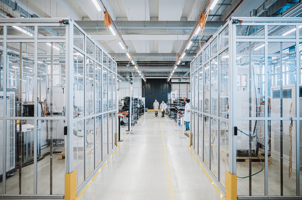 ABB於義大利開設集團迄今最大的直流快速充電樁製造中心。ABB/提供