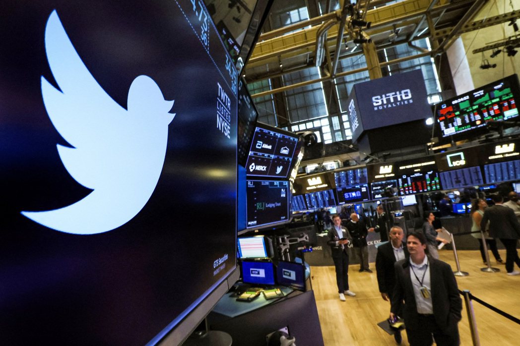 4月底Twitter董事會同意收購案時，Twitter的股價超過每股50美元，但...