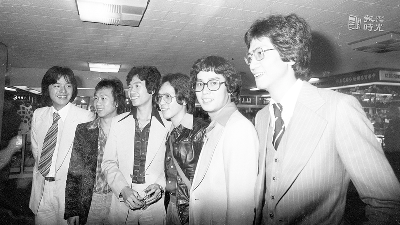 在香港被稱為「具有爆炸性」的熱門樂隊－「溫拿五虎」於廿六日來台北表演。圖＼聯合報系資料照　（1978/03/26　程川康攝影）  