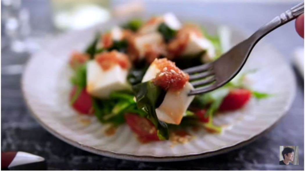 健康低卡又營養的豆腐海帶芽和風沙拉。圖片／MASAの料理ABC