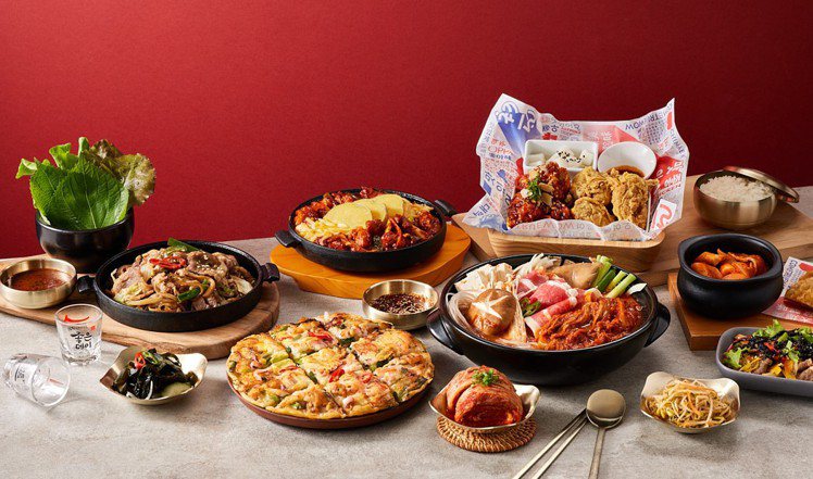 初瓦日間菜色以經典韓食，提供多人套餐及單點為主。圖／王品集團提供