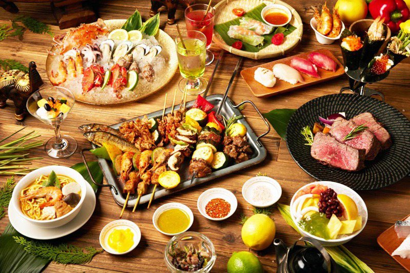 峇里斯南洋海鮮百匯主打無限供應的BBQ、海鮮。圖／御頂國際提供