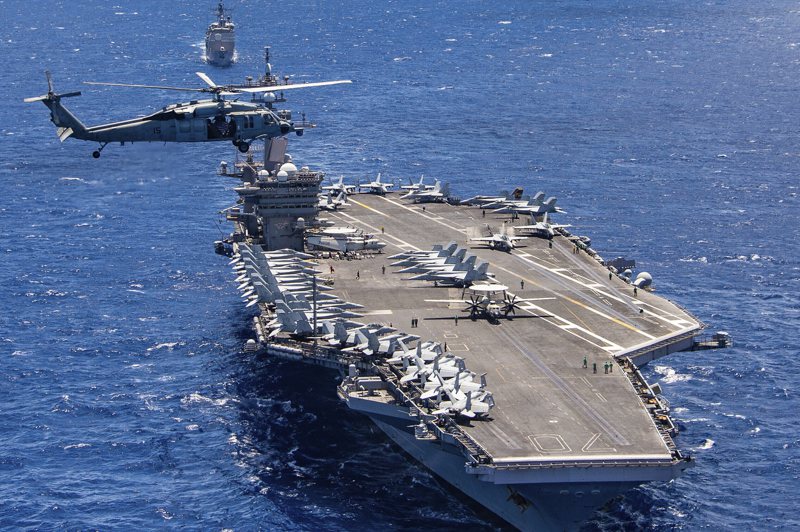 半官方的美國海軍學會網站上，定期公布航艦與兩棲突擊艦的值勤狀況。以7月11日而言，11艘現役航艦有4艘正在海上。圖為卡爾文森號。美聯社