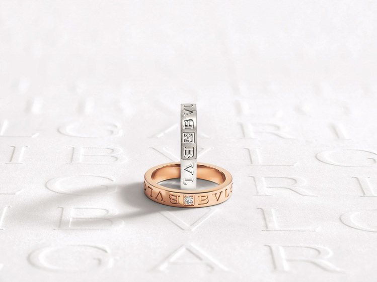 寶格麗推出2022全新ROMA AMOR系列婚戒與多款婚戒系列戒指，透過精湛工藝...