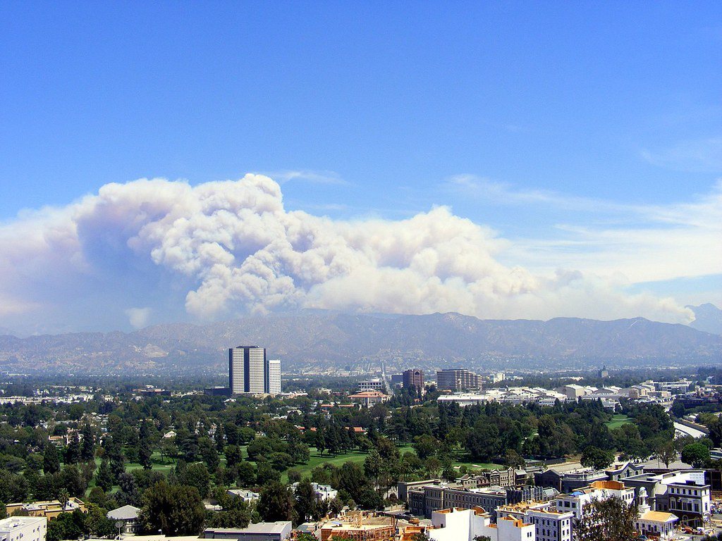 2009洛杉磯森林大火。野火產生更多一氧化碳，可能對甲烷濃度上升產生影響。 圖／...