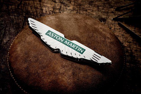  強調品牌跨入新時代 <u>Aston Martin</u>釋出全新廠徽