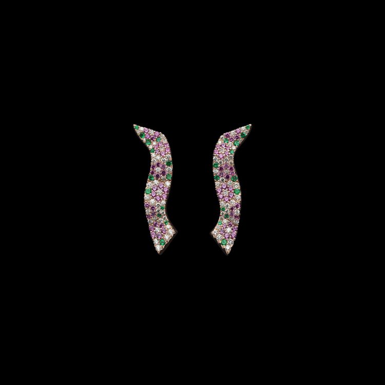 Dior Print花紋多彩寶石耳環，玫瑰金鑲嵌鑽石、祖母綠與粉紅剛玉。圖／Dior提供