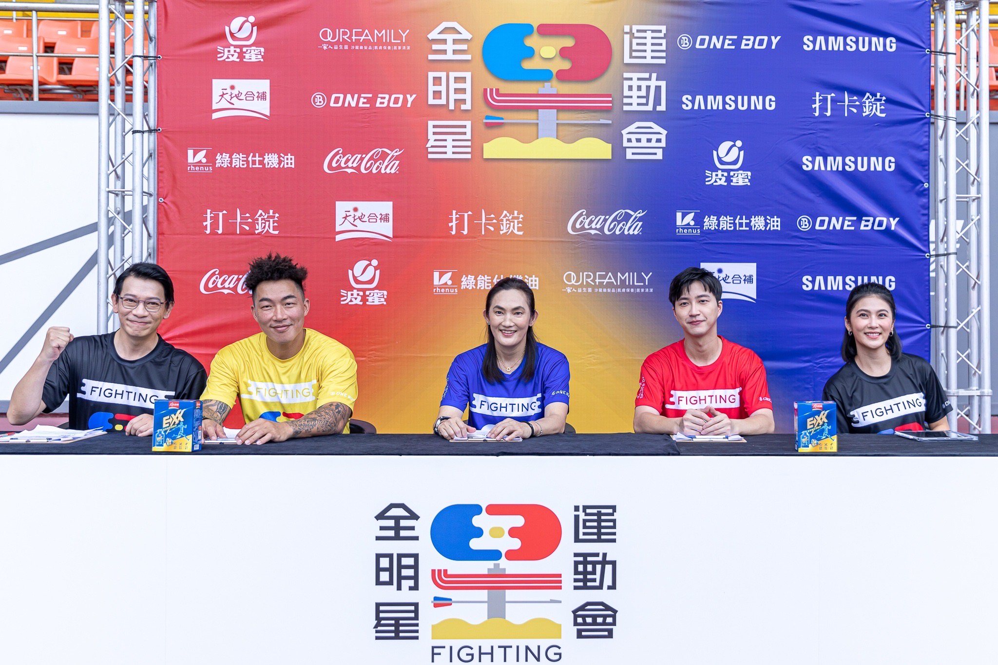 徐展元(左起)、郭泓志、錢薇娟、江宏傑、卓君澤反而成為知名度最高的藝人。圖／台視提供