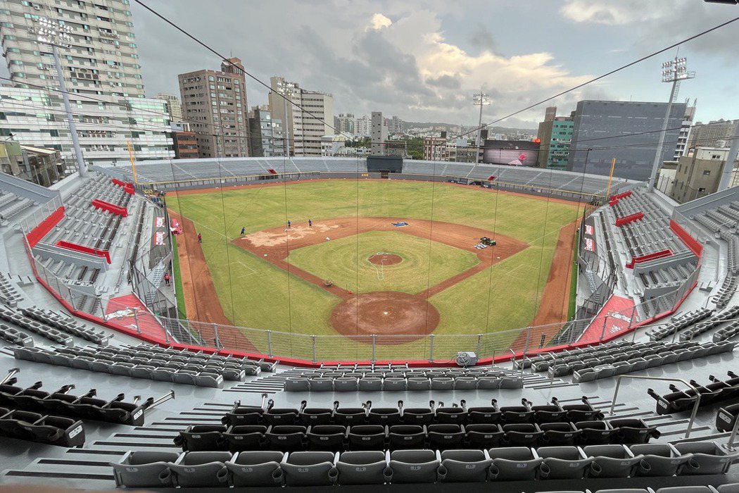 改建後的新竹棒球場全景。 圖／聯合報系資料照