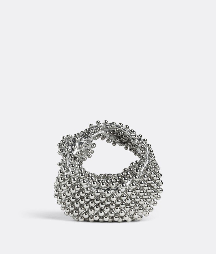 Mini Jodie金屬羊皮編織鑲嵌球型鉚釘提包，14萬3,700元。圖 / B...