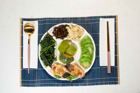 南瓜蒸鱈魚餐盤。 圖／采實文化提供