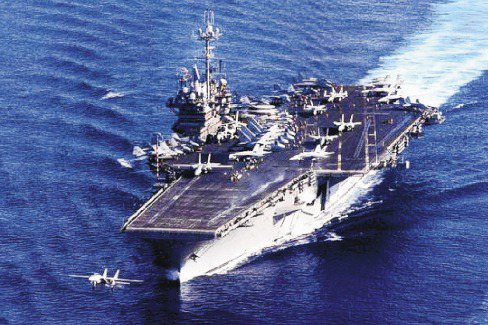 1996年3月台海危機時，率領龐大戰鬥群航向台灣海峽彌平台海飛彈危機的美軍第七艦隊「獨立號」航空母艦。圖／取自美軍網站