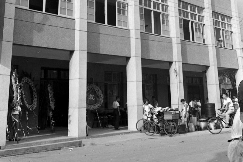 1961年8月5日，台北市龍山區公所新大樓完工，上午10時舉行落成典禮。圖／聯合報系資料照片