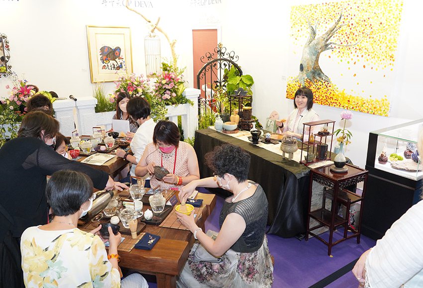 香華天文創藝術區「大宋點茶體驗」活動，貴賓預約一席難求。 台北新藝術博覽會/提供