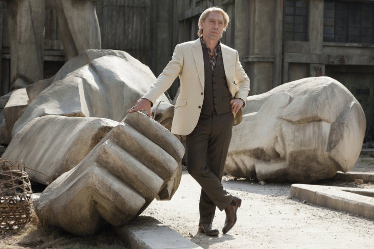 拍品編號44號為2012年《007：空降危機》（Skyfall）中哈維爾巴登（Javier Bardem）所飾演的反派Raoul Silva所穿著的這套戲服。圖／佳士得提供
