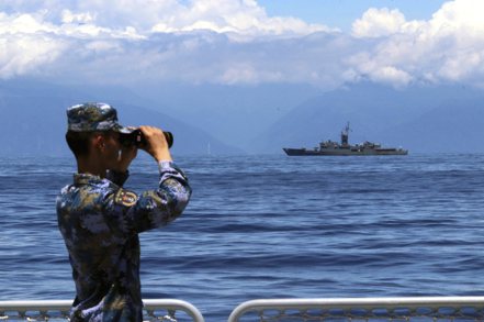 中國海事局今天公告，中共解放軍8至9日每天上午8時到下午6時在廣東湛江東方的南海海域舉行射擊訓練。 美聯社