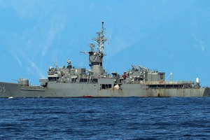 共軍東部戰區日前公布共艦南京艦上拍到我海軍蘭陽艦照片，照片顯示我海軍蘭陽艦鏽跡斑斑。新華社