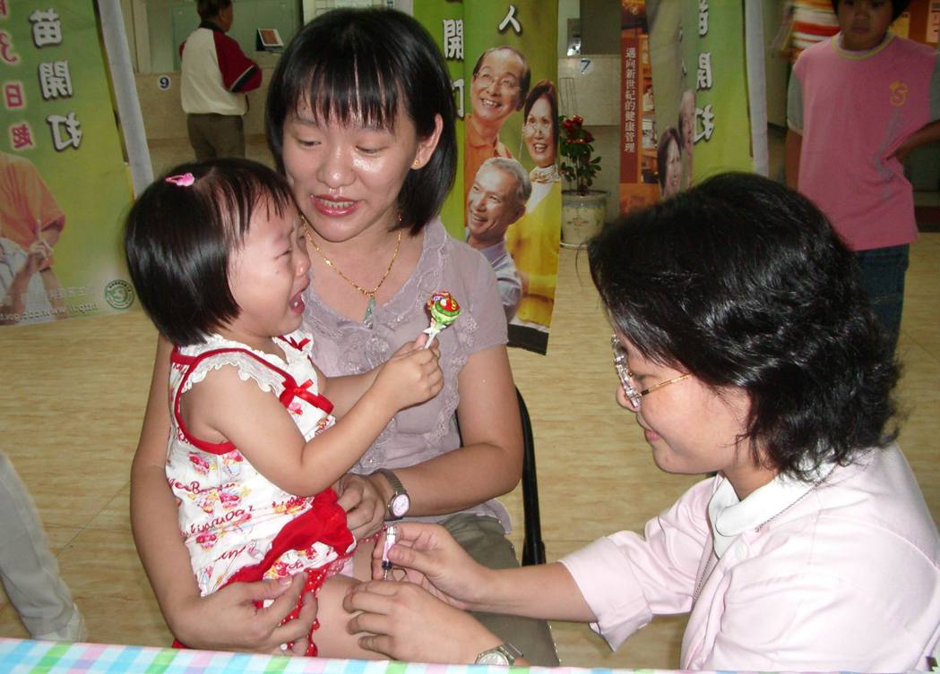 食藥署上周通過BNT幼兒疫苗，供6個月至4歲幼兒施打。記者林秀美／攝影