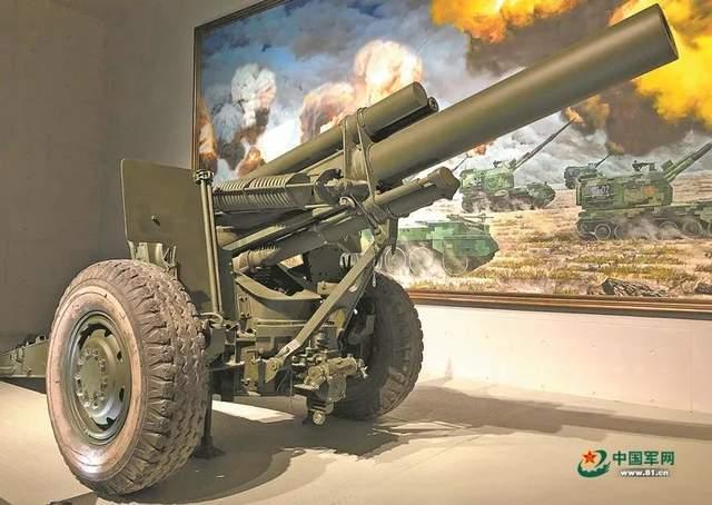 北京中國人民革命軍事博物館裡展出近70年前繳獲的美制155榴彈砲。（中國軍網）