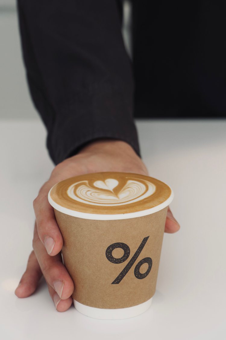 全球統一SOP的咖啡流程。圖／% Arabica提供