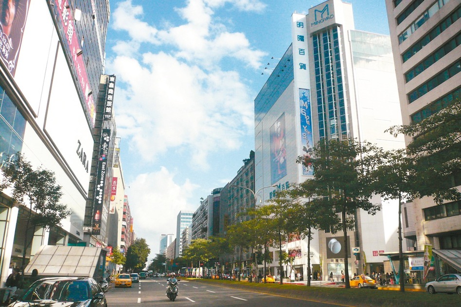 最新實價揭露資料顯示，台北市東區店面出現一筆單價突破萬元的租賃紀錄。示意圖。 本報資料圖