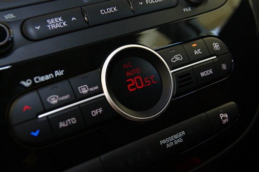 善用內外循環，有助於讓車內保持涼爽。 本報資料照片