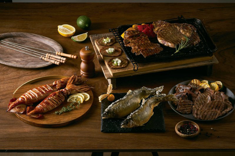 中秋烤肉全聯推出多款豪華肉類、海鮮組合。圖／全聯福利中心提供