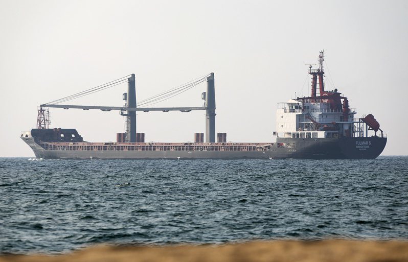 土耳其国防部表示，今天又有2艘货轮驶出乌克兰滨临黑海港口，使依据联合国所促成协议驶出乌克兰的船舶总数达到16艘。美联社(photo:UDN)